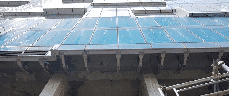 Construction procedure of building curtain wall glue